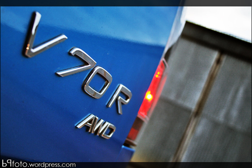V70 R AWD Emblem på Volvo “Evolve”.
